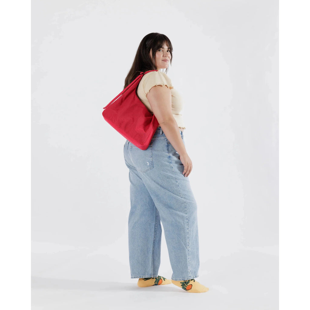 Baggu - Nylon Shoulder bag - Candy Apple | wineandwaterways