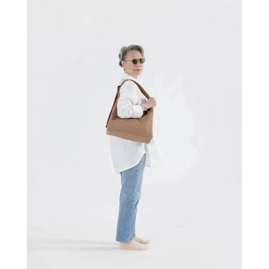 Baggu - Nylon Shoulder bag - Cocoa | wineandwaterways